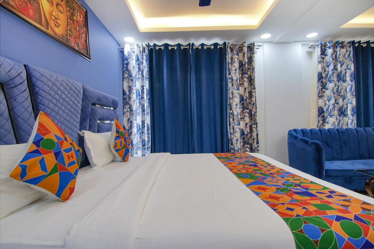 Fabhotel Satyam International Noida Exterior photo