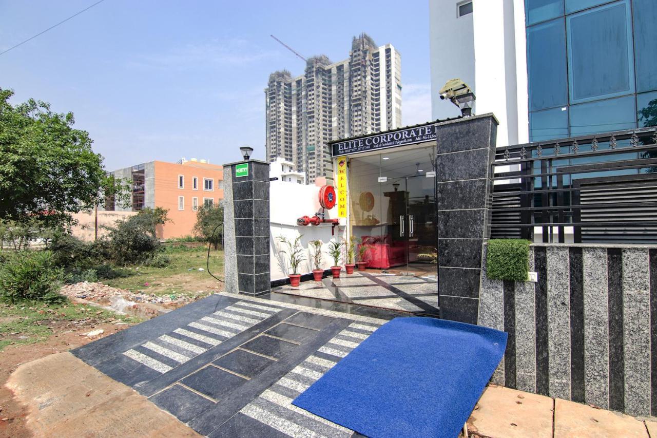 Fabhotel Satyam International Noida Exterior photo