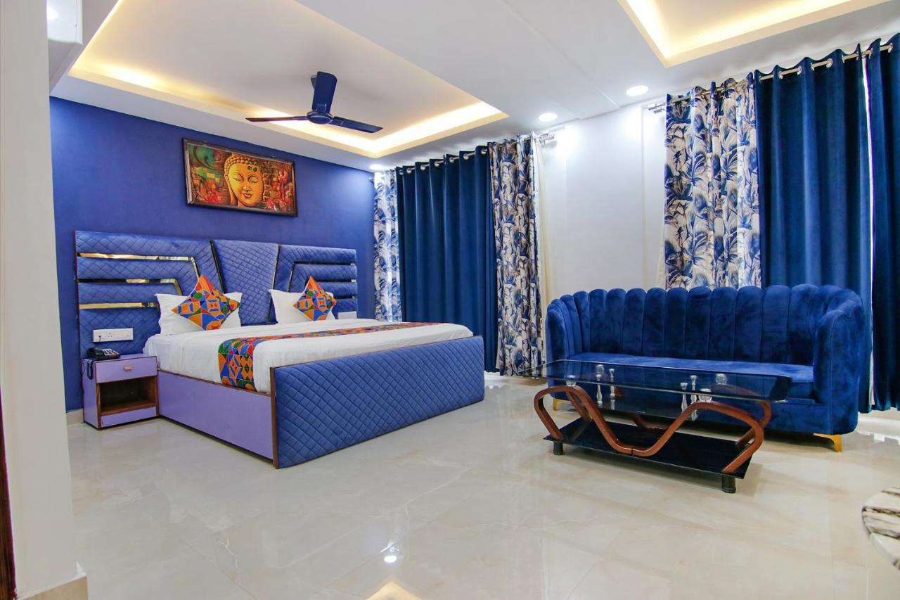 Fabhotel Satyam International Noida Exterior photo