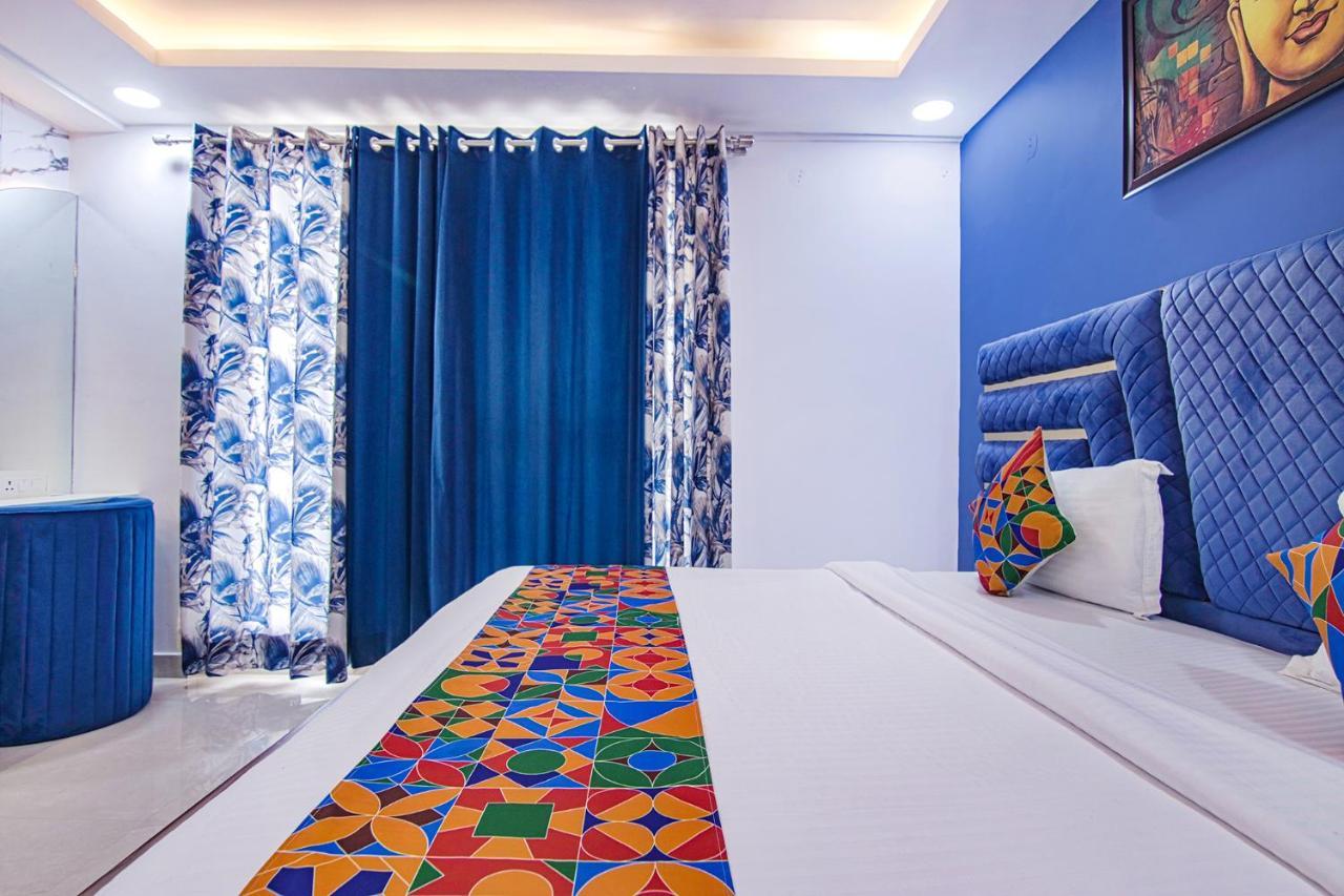 Fabhotel Satyam International Noida Exterior photo