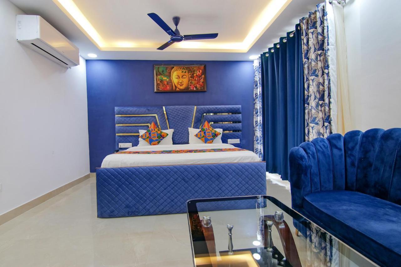 Fabhotel Satyam International Noida Exterior photo