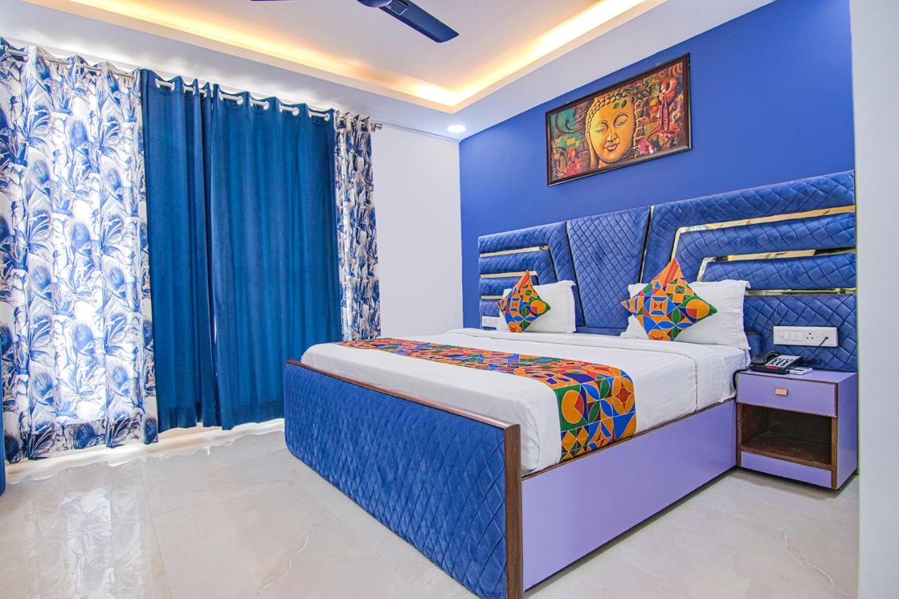 Fabhotel Satyam International Noida Exterior photo