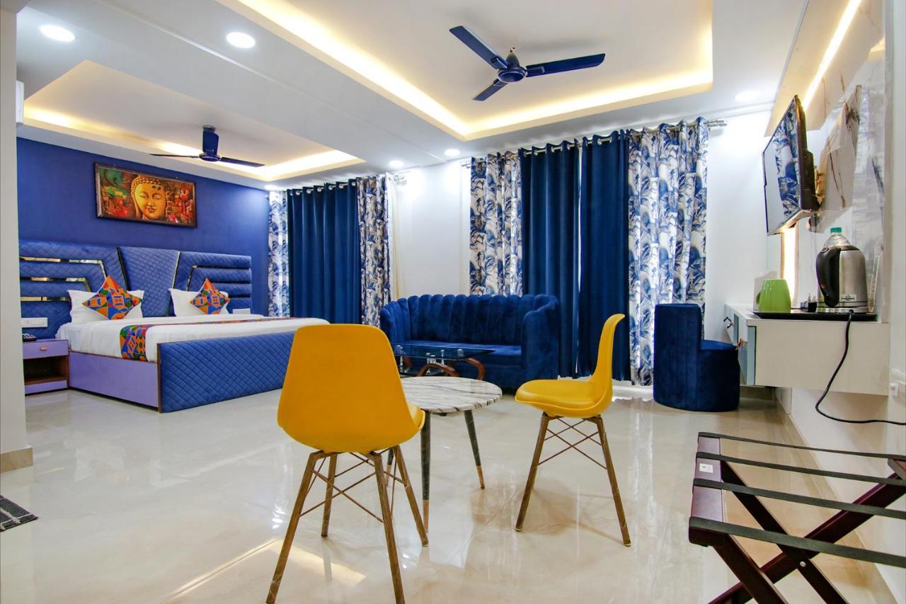 Fabhotel Satyam International Noida Exterior photo